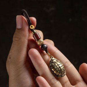 Turtle shell car key pendant attracting wealth in FengShui